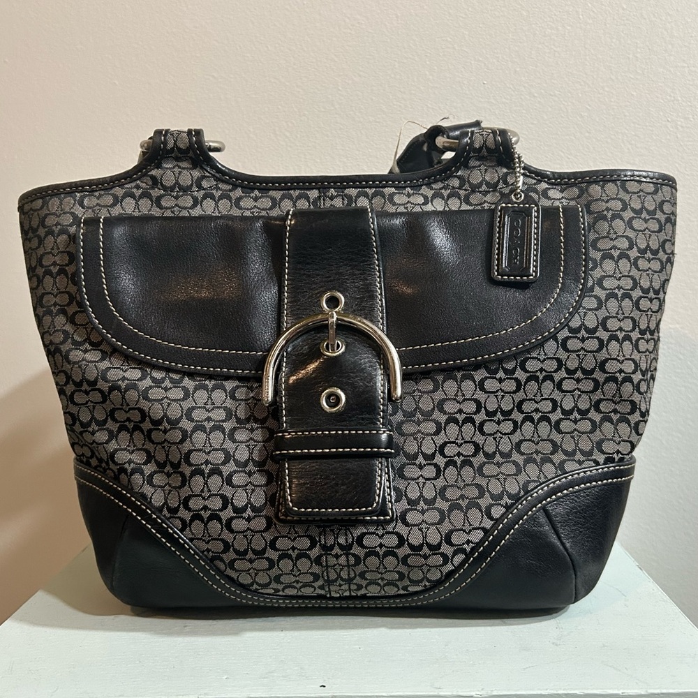 SOLD: Coach Purse Bag Authentic Y2K Logo 2004 H04Q-7081 Soho Handbag Buckle
